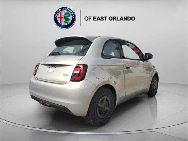 2025 Fiat 500e Giorgio Armani FWD