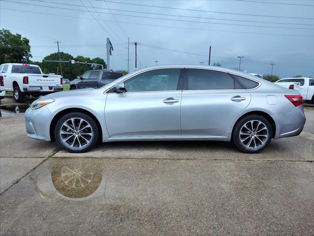 2017 Toyota Avalon XLE