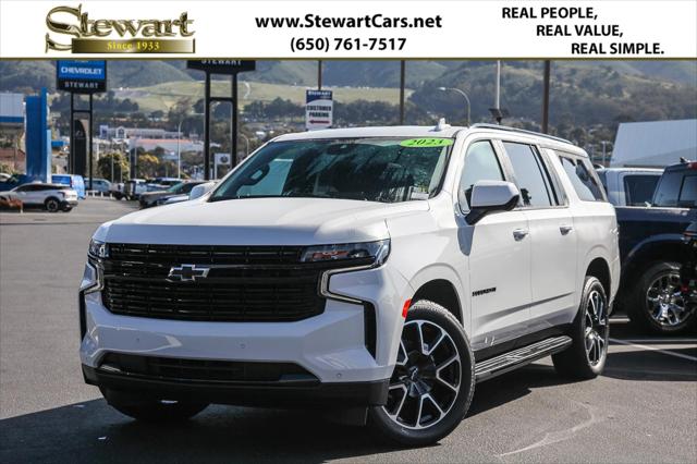 2023 Chevrolet Suburban 4WD RST