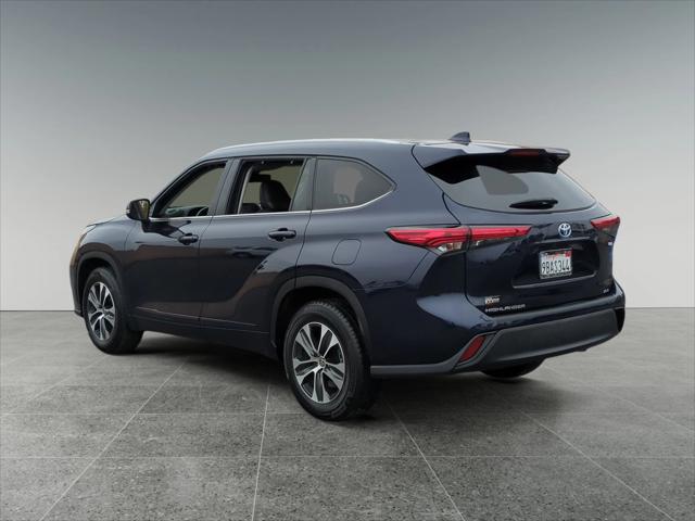 2022 Toyota Highlander Hybrid XLE