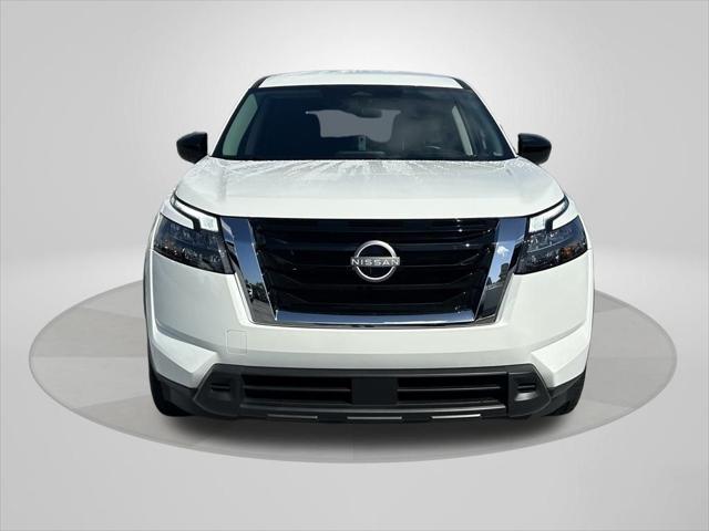 2024 Nissan Pathfinder S FWD