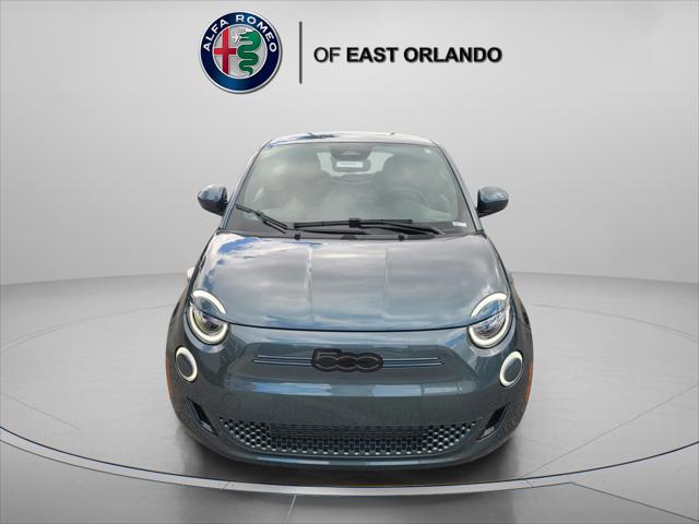 2025 Fiat FIAT 500e GIORGIO ARMANI Collectors Edition 2025 Fiat FIAT 500e GIORGIO ARMANI Collectors Edition