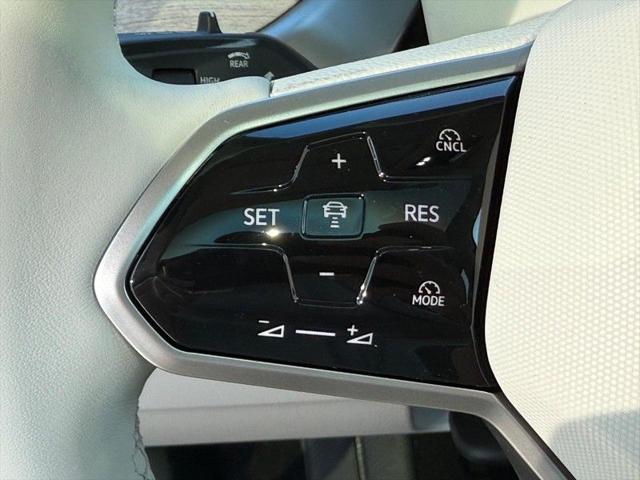 2025 Volkswagen ID. Buzz 1st Edition with 4MOTION