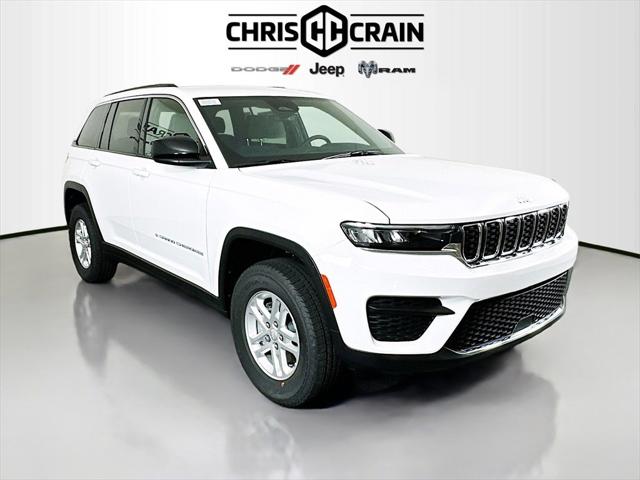 2025 Jeep Grand Cherokee GRAND CHEROKEE LAREDO 4X4