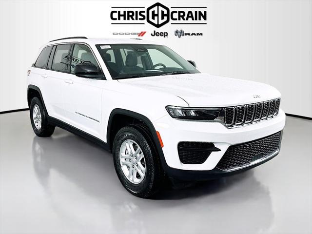 2025 Jeep Grand Cherokee GRAND CHEROKEE LAREDO 4X4