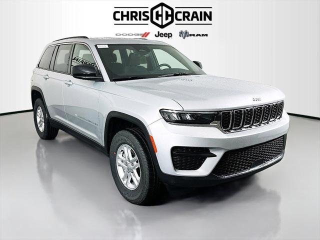2025 Jeep Grand Cherokee GRAND CHEROKEE LAREDO 4X4