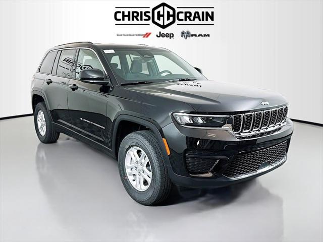 2025 Jeep Grand Cherokee GRAND CHEROKEE LAREDO 4X4