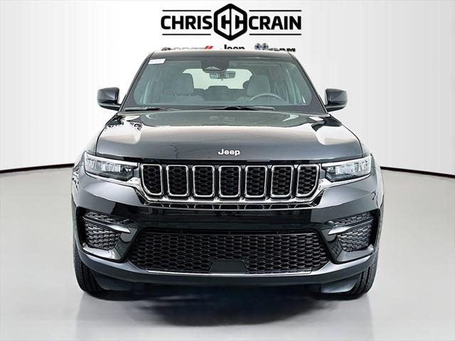 2025 Jeep Grand Cherokee GRAND CHEROKEE LAREDO 4X4