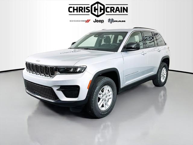 2025 Jeep Grand Cherokee GRAND CHEROKEE LAREDO 4X4