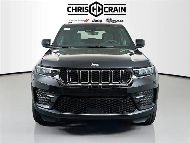 2025 Jeep Grand Cherokee GRAND CHEROKEE LAREDO 4X4