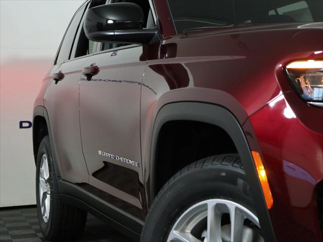 2025 Jeep Grand Cherokee GRAND CHEROKEE LAREDO X 4X4 2025 Jeep Grand Cherokee GRAND CHEROKEE LAREDO X 4X4