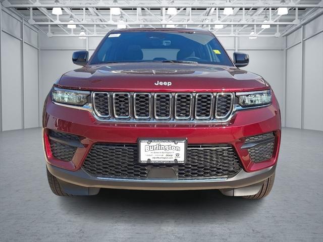 2025 Jeep Grand Cherokee GRAND CHEROKEE LAREDO X 4X4