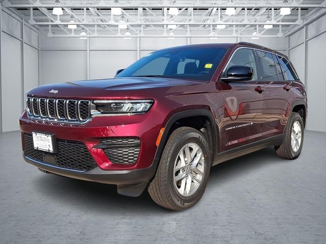 2025 Jeep Grand Cherokee GRAND CHEROKEE LAREDO X 4X4