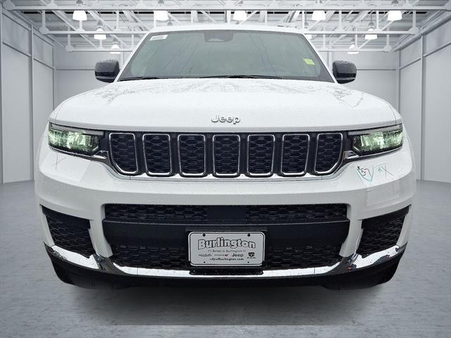 2025 Jeep Grand Cherokee GRAND CHEROKEE L LAREDO X 4X4