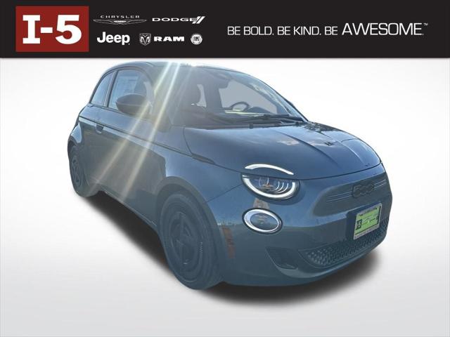 2025 Fiat FIAT 500e GIORGIO ARMANI Collectors Edition 2025 Fiat FIAT 500e GIORGIO ARMANI Collectors Edition