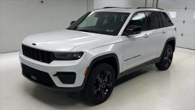2025 Jeep Grand Cherokee GRAND CHEROKEE ALTITUDE X 4X4