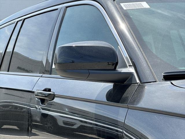 2025 Jeep Grand Cherokee GRAND CHEROKEE L LAREDO X 4X4