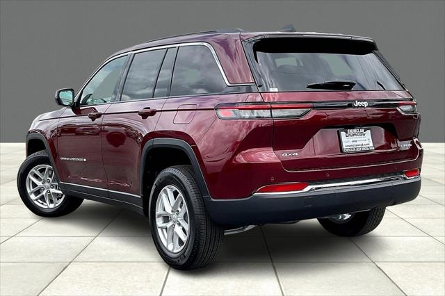 2025 Jeep Grand Cherokee GRAND CHEROKEE LAREDO X 4X4