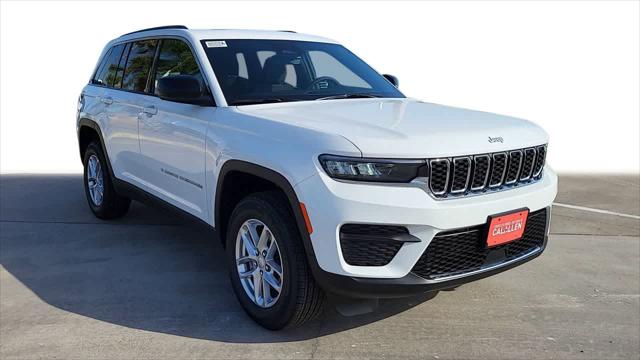 2025 Jeep Grand Cherokee GRAND CHEROKEE LAREDO X 4X4