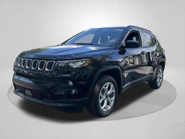 2025 Jeep Compass COMPASS LATITUDE 4X4