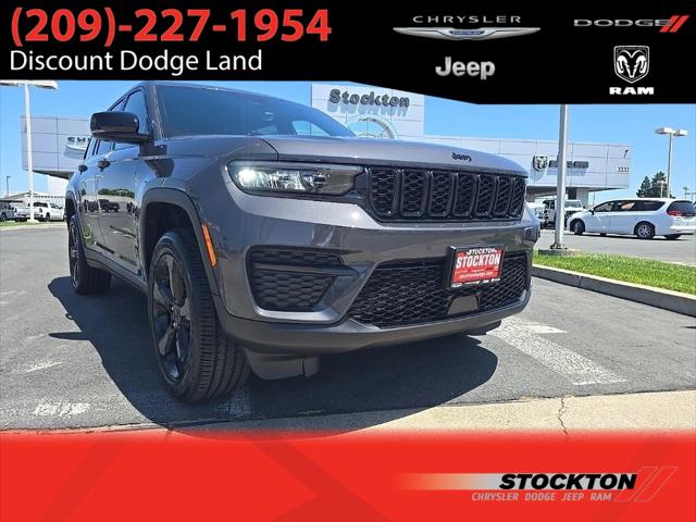 2025 Jeep Grand Cherokee GRAND CHEROKEE ALTITUDE 4X4