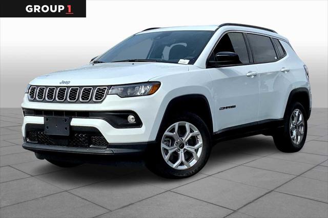2025 Jeep Compass COMPASS LATITUDE 4X4