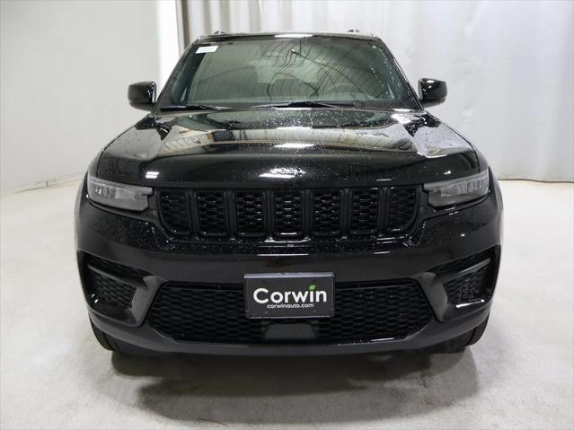 2025 Jeep Grand Cherokee GRAND CHEROKEE ALTITUDE 4X4