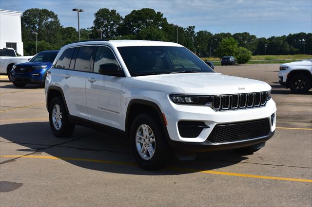 2025 Jeep Grand Cherokee GRAND CHEROKEE LAREDO 4X4