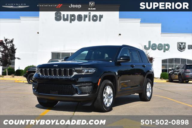 2025 Jeep Grand Cherokee GRAND CHEROKEE LAREDO X 4X4