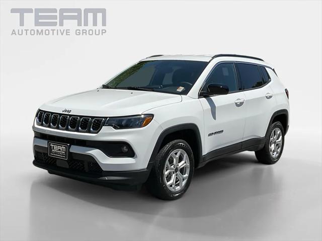 2025 Jeep Compass COMPASS LATITUDE 4X4