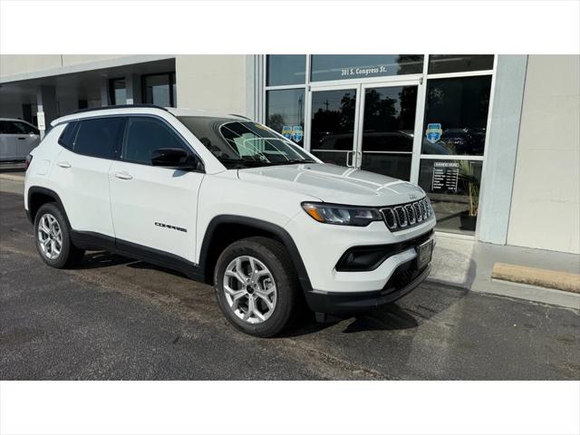 2025 Jeep Compass COMPASS LATITUDE 4X4