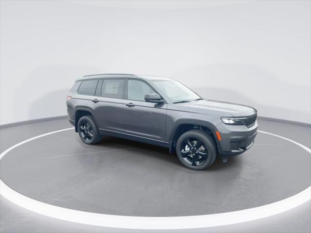 2025 Jeep Grand Cherokee GRAND CHEROKEE L ALTITUDE 4X4