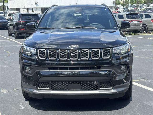 2025 Jeep Compass COMPASS LATITUDE 4X4