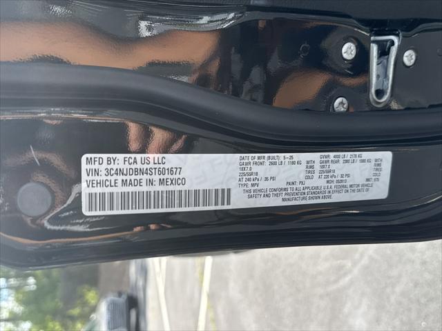 2025 Jeep Compass COMPASS LATITUDE 4X4