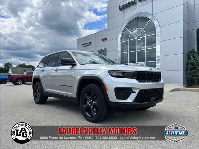 2025 Jeep Grand Cherokee GRAND CHEROKEE ALTITUDE 4X4