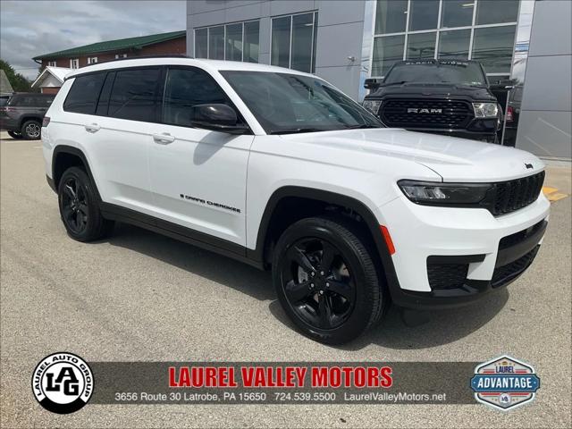 2025 Jeep Grand Cherokee GRAND CHEROKEE L ALTITUDE 4X4