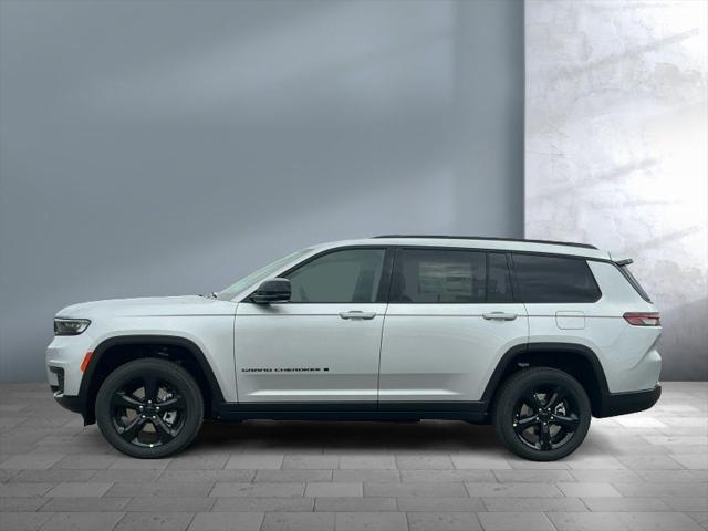2025 Jeep Grand Cherokee GRAND CHEROKEE L ALTITUDE 4X4