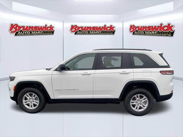 2025 Jeep Grand Cherokee GRAND CHEROKEE LAREDO 4X4