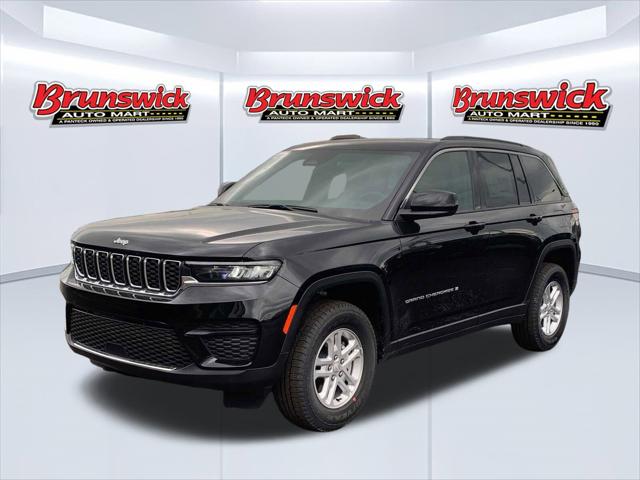 2025 Jeep Grand Cherokee GRAND CHEROKEE LAREDO 4X4