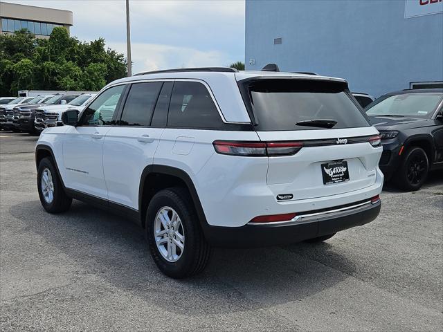 2025 Jeep Grand Cherokee GRAND CHEROKEE LAREDO 4X2