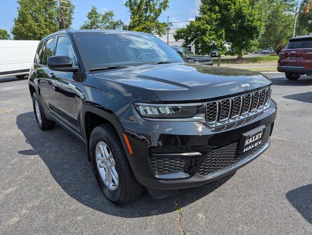 2025 Jeep Grand Cherokee GRAND CHEROKEE LAREDO 4X4
