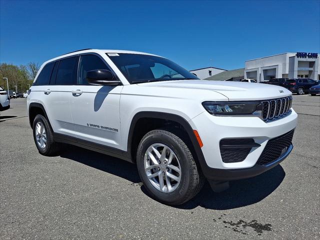 2025 Jeep Grand Cherokee GRAND CHEROKEE LAREDO X 4X4