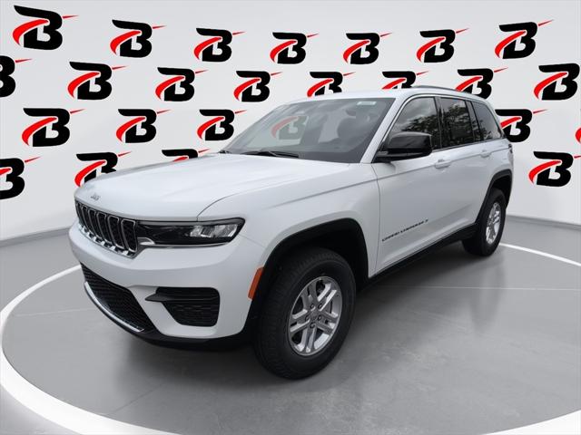 2025 Jeep Grand Cherokee GRAND CHEROKEE LAREDO 4X4