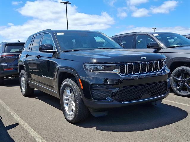 2025 Jeep Grand Cherokee GRAND CHEROKEE LAREDO 4X4