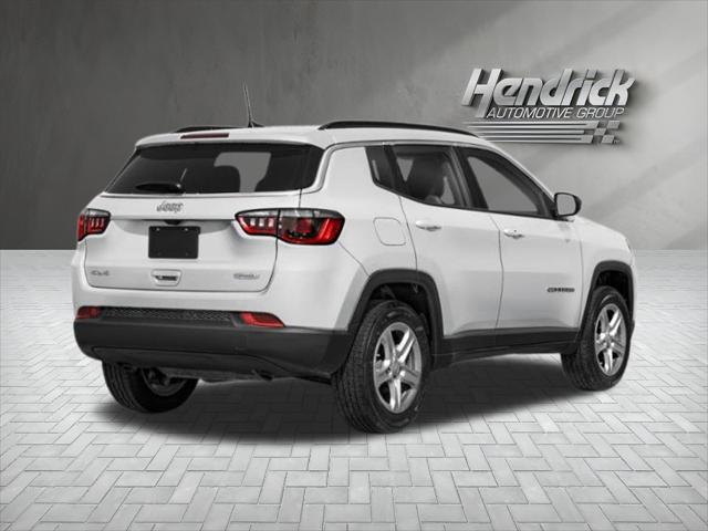 2025 Jeep Compass COMPASS LATITUDE 4X4