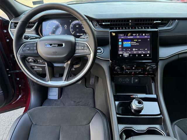 2025 Jeep Grand Cherokee GRAND CHEROKEE L ALTITUDE X 4X4