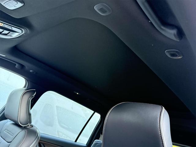 2025 Jeep Grand Cherokee GRAND CHEROKEE L SUMMIT 4X4