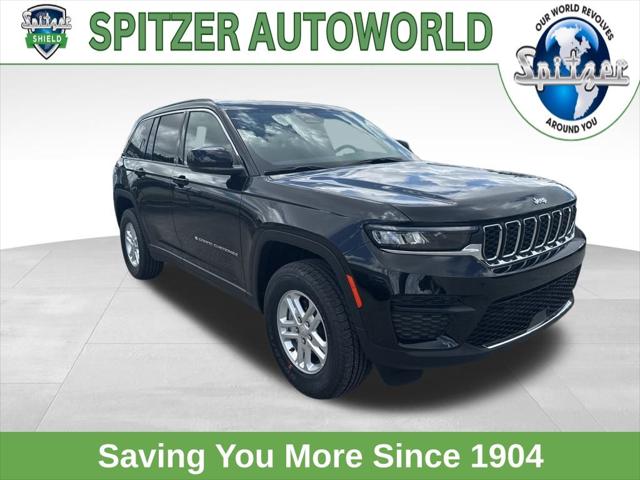 2025 Jeep Grand Cherokee GRAND CHEROKEE LAREDO 4X4