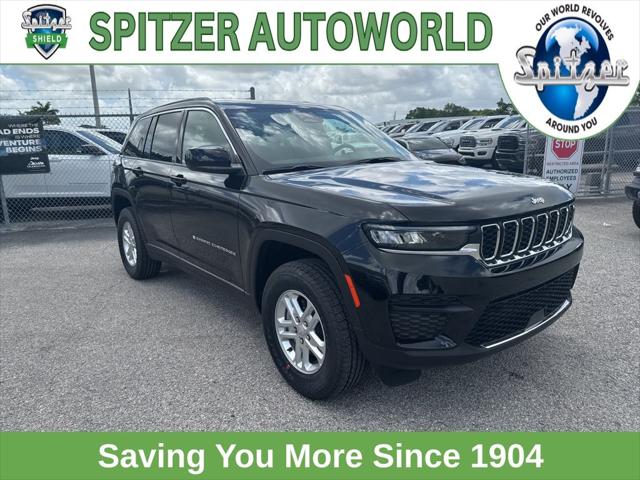 2025 Jeep Grand Cherokee GRAND CHEROKEE LAREDO 4X4
