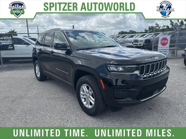 2025 Jeep Grand Cherokee GRAND CHEROKEE LAREDO 4X4
